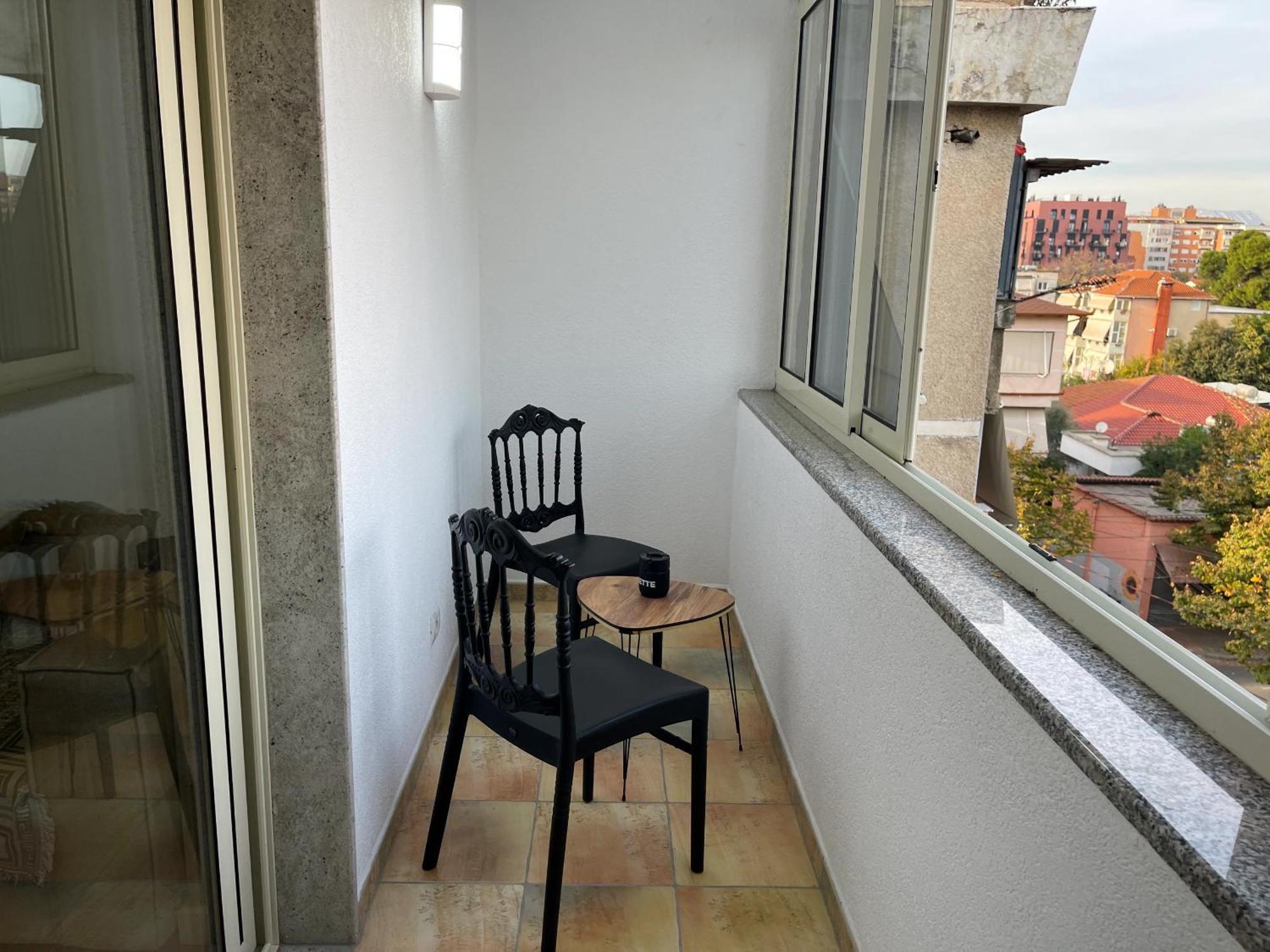 Wanderlust Bazaar Apartamento Tirana Exterior foto